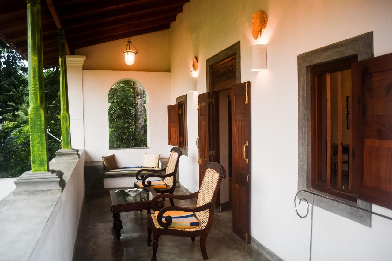 Villa Kubura Hikkaduwa Exterior foto