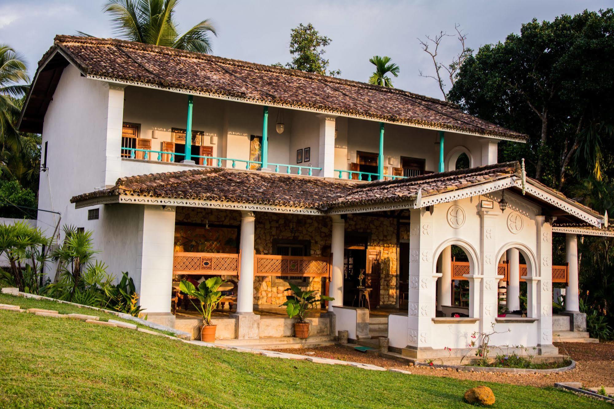 Villa Kubura Hikkaduwa Exterior foto